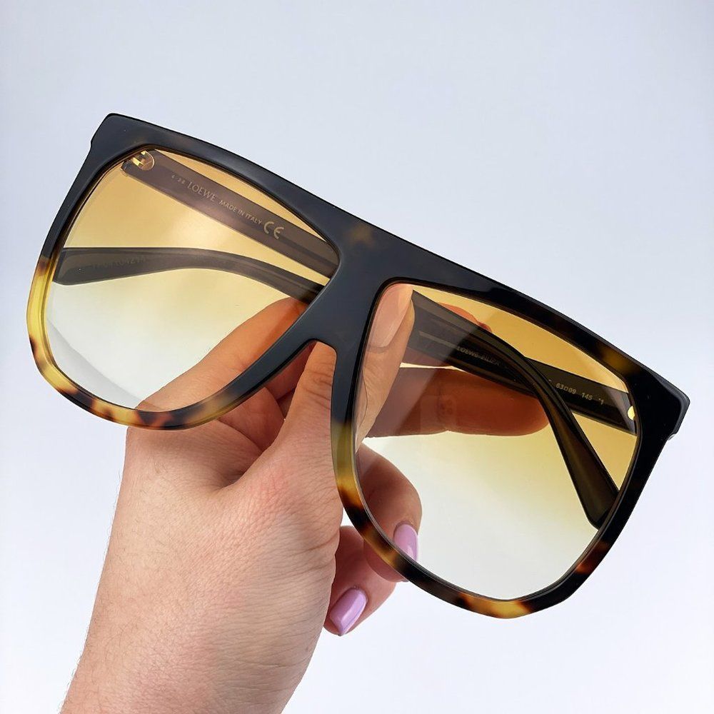 Loewe LW40001F FILIPA 56E Sunglasses Dark Havana Blond Havana Shield Women